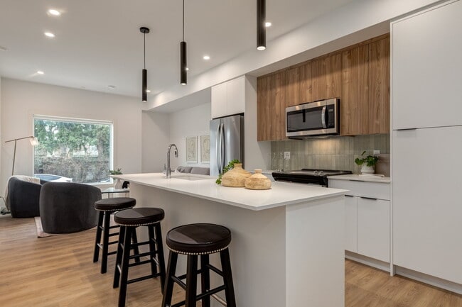 Photo - Move-In Special! Modern 1-Bedroom Suite in Highland Park | Pet Friendly Unit 308