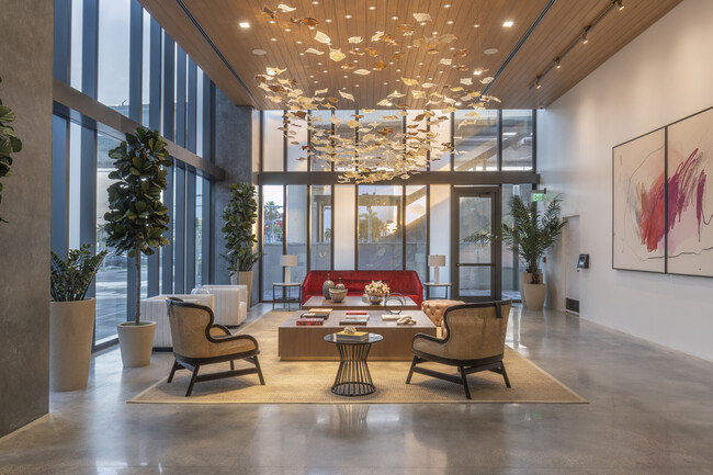 Building Photo - BEZEL MIAMI WORLDCENTER Rental
