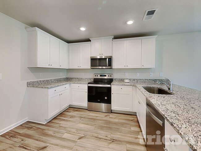 Photo - 165 Parkers Gate Dr