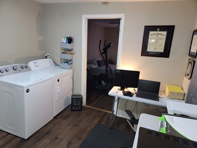 Photo - 3 bed, 1 bath single family home