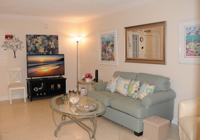 Photo - 3216 NE 13th St