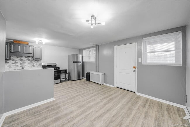 1318 E 58th St Unit 1