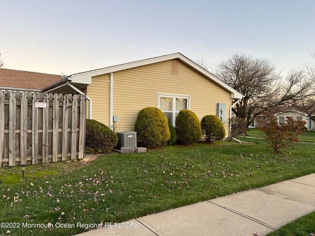 Photo - 527 Belford Rd