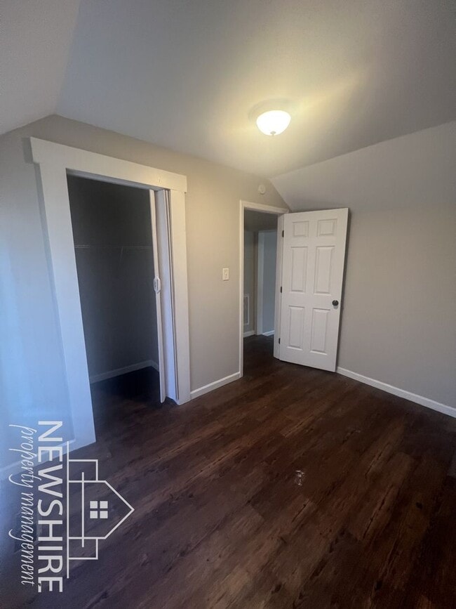 Photo - 1572 Farley Ave