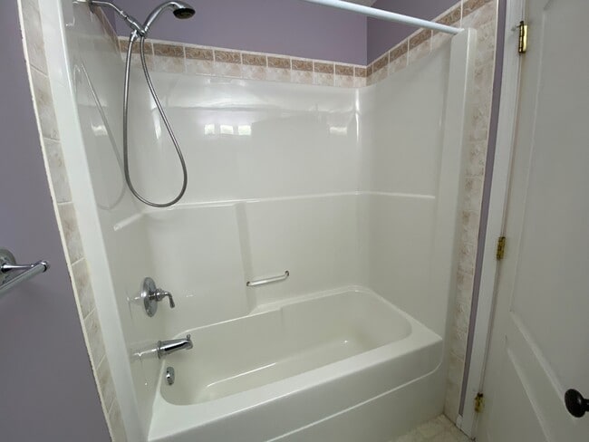 Photo - 9007-9111 111 Ave