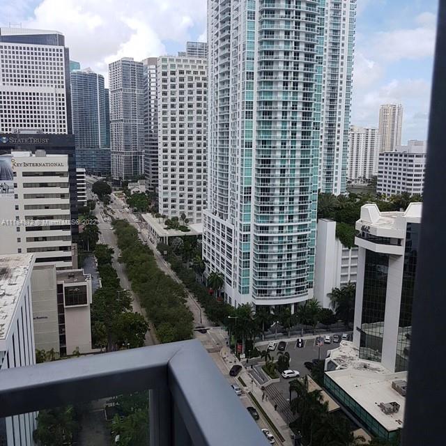Building Photo - 1060 Brickell Ave