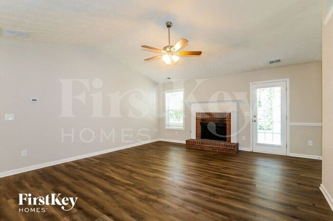 Photo - 189 Waters Edge Dr House