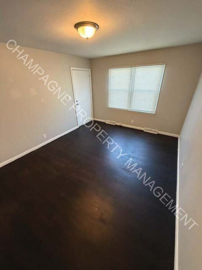 Photo - 615/617 Deweese St Unidad 615