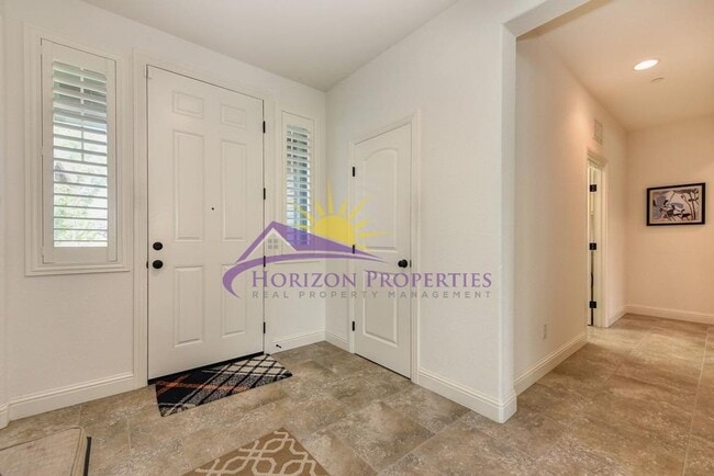 Photo - Beautiful 3 Bed 2.5 Bath 1,983sqft single family home with New LVP Flooring & 3-Car Garage in Ana...