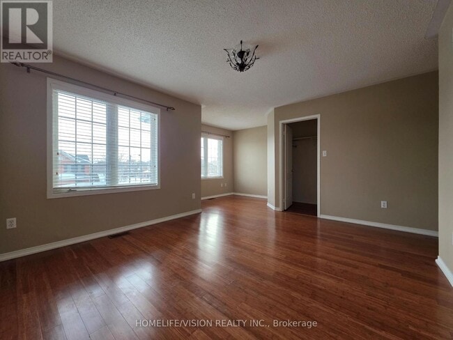 Photo - 54 McNally Way