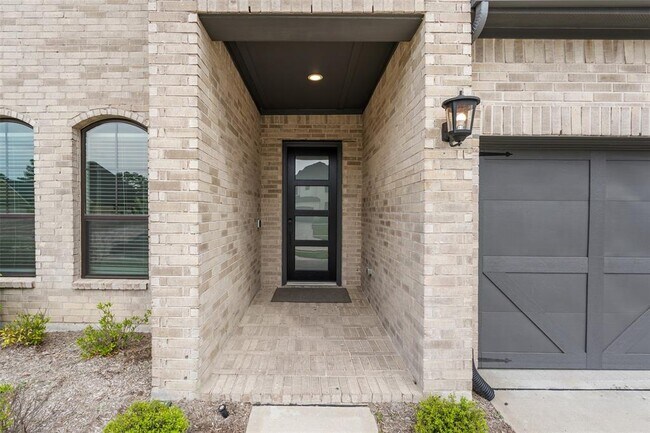 Photo - 10619 Red Tail Pl