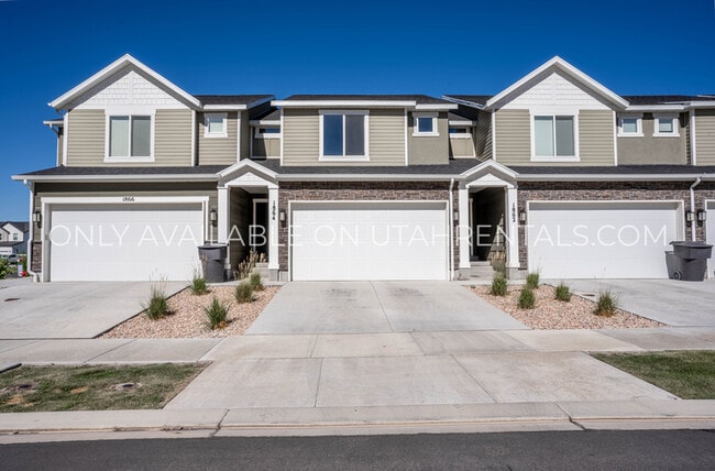 Building Photo - 1864 S 460 W