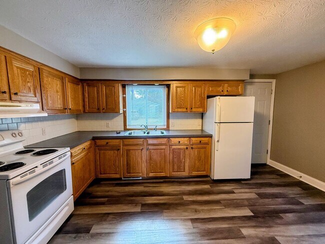 Photo - Two bedroom one bathroom duplex for rent