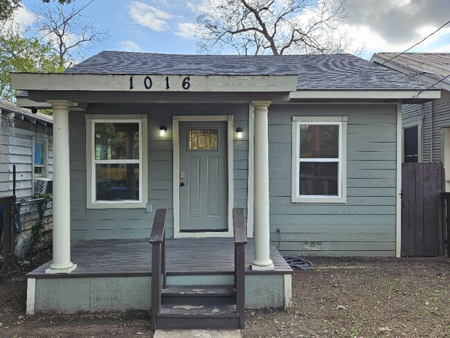 Photo - 1016 Center St