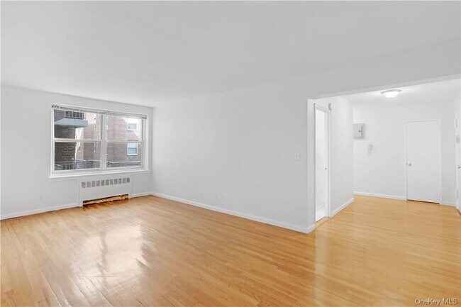Photo - 730 Pelham Rd Unit 3D
