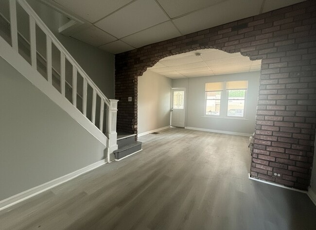 Photo - 1839 E Ontario St