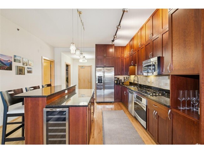 Building Photo - 401 N 2nd St Unit 610 Rental