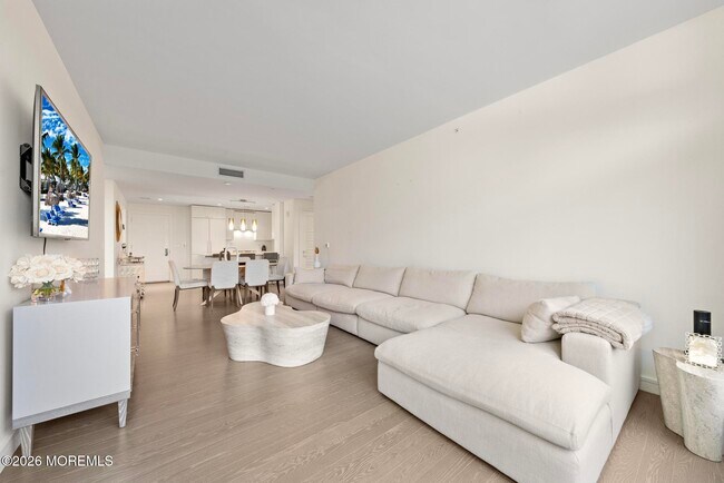 30 Melrose Terrace Unit 216