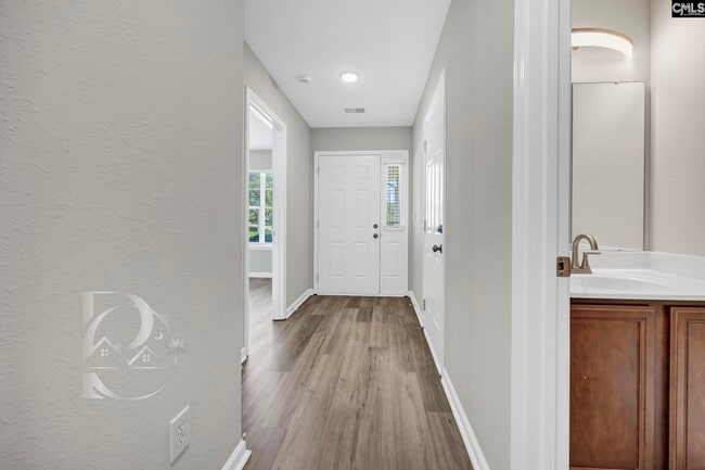 Photo - 508 Lanesborough Dr