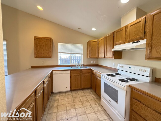Photo - 7507 Westbrook Ct Unit A