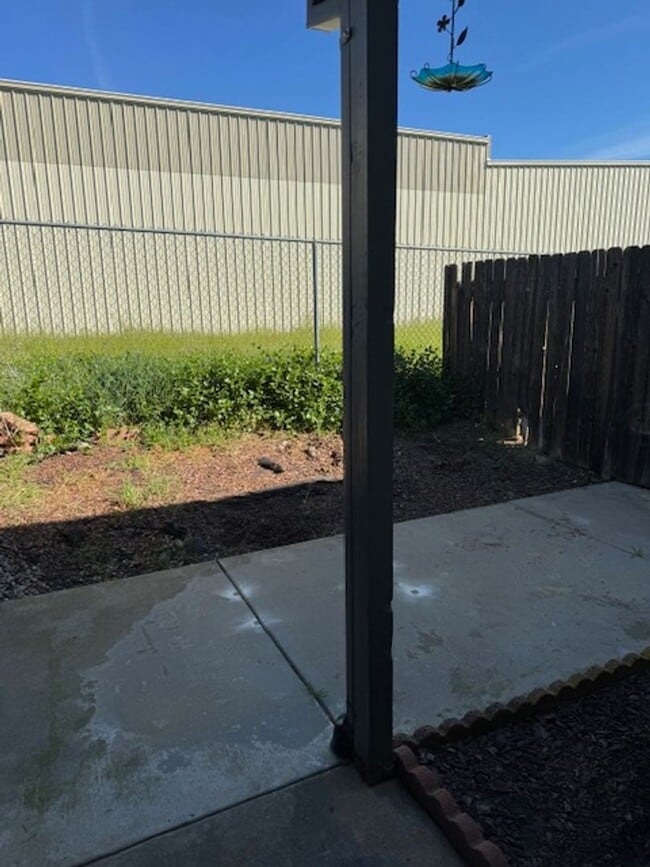 Photo - 863 Shiloh Ct Unit 3