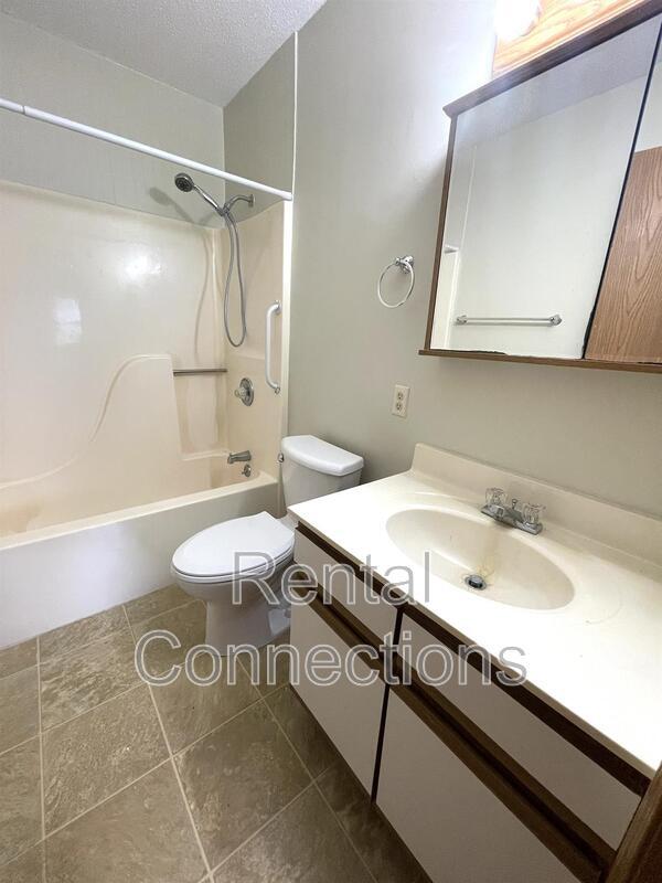 Photo - 1305 W Copeland St