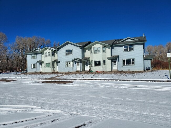 Photo - 550 Front St