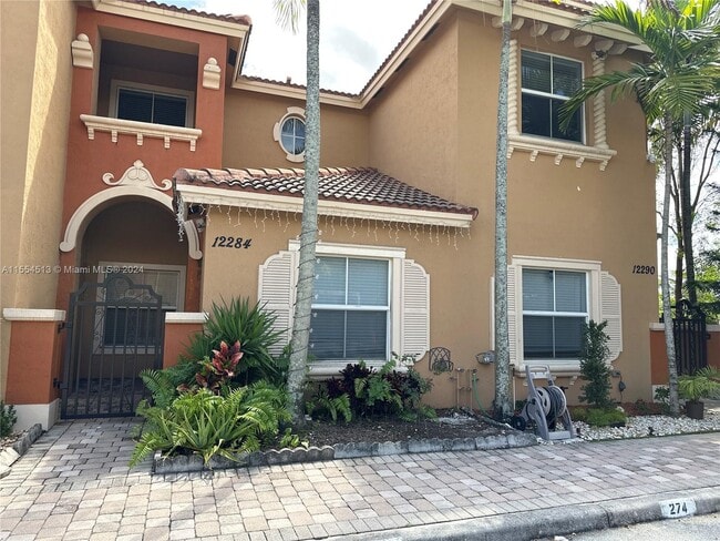 Building Photo - 12284 SW 27th St Rental