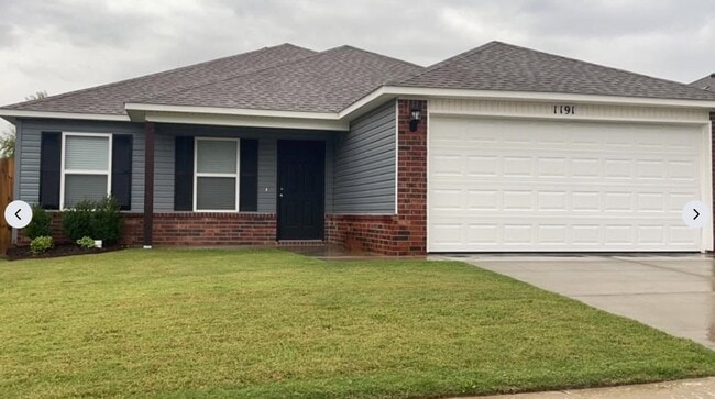 Building Photo - 1191 S Jaybird Ln