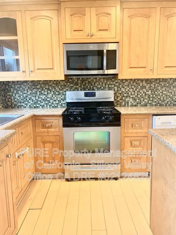 Photo - 831 Pomeroy Ave Unit 4