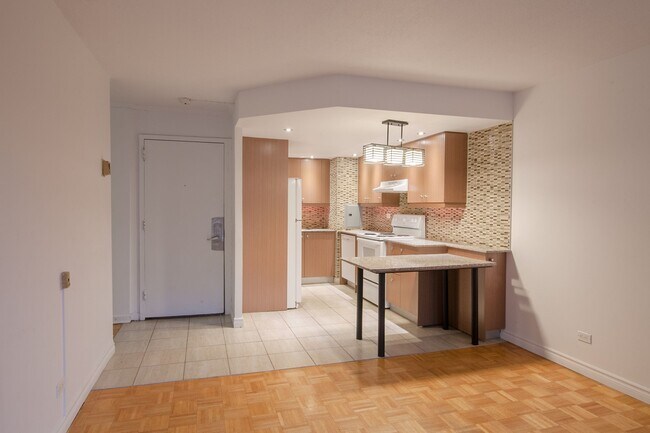 Photo - 1975 Maisonneuve Blvd W Unit 509