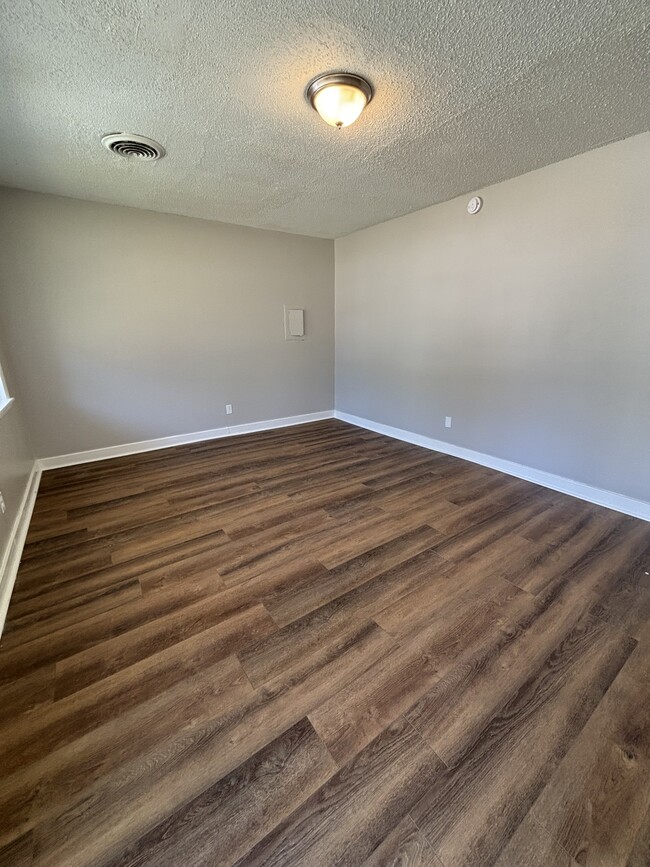 Photo - 126 Tisdale St