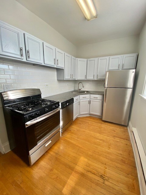Photo - 3917 N Southport Ave Unit 2E