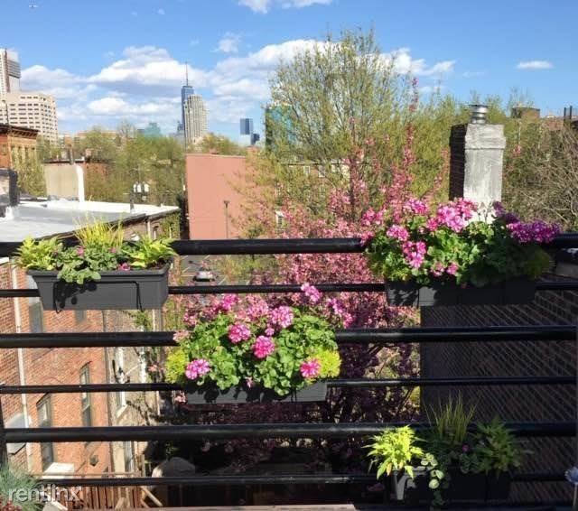 2 br, 2.5 bath Condo - 290 Monmouth St Apt C