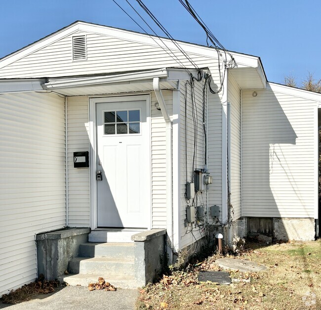 Building Photo - 78 Ledyard Ave Unit A Rental