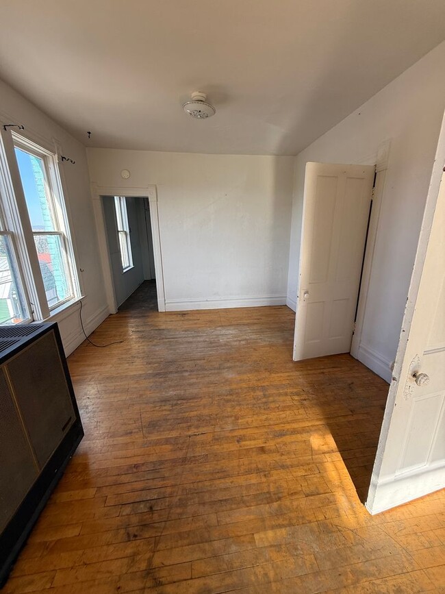 Building Photo - 207 S Crystal St Unit 207 S Crystal