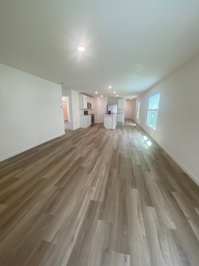 11486 Memorial Dr