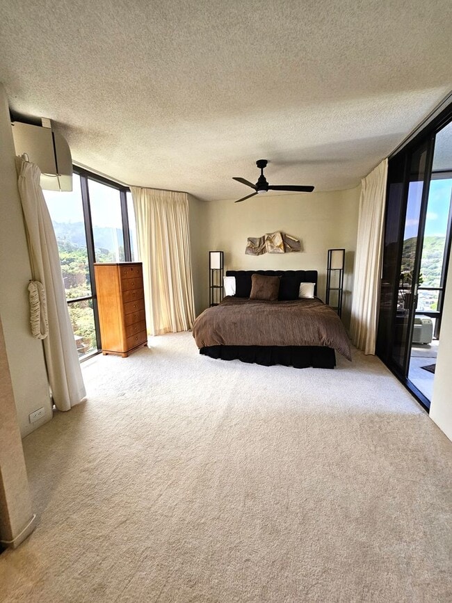 Photo - Spacious 3 bed, 2 bath with AMAZING views and breezes Unit 17B