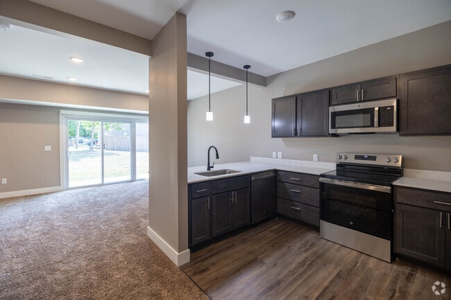 2BR, 2BA - 1700SF - Kitchen
