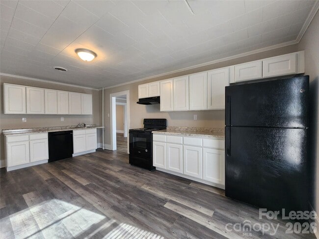 Photo - 1126 S Fulton St