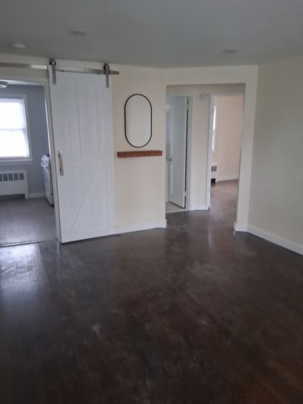 Photo - 1537A E St Georges Ave