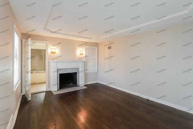 Photo - 2314 S Claremont Ave