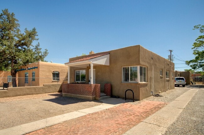 Building Photo - Stanford Unit C Rental