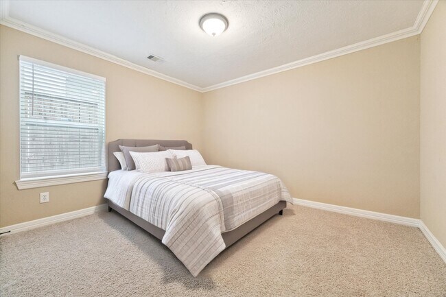 Photo - 5939 Kiam St