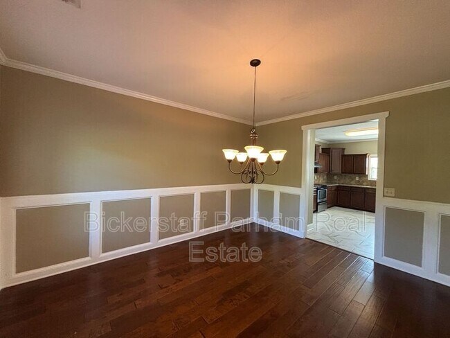 Photo - 323 Owens Rd