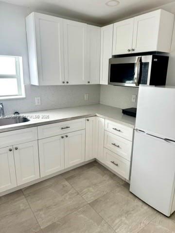 Building Photo - 6201 SW 37 Ct Unit 3B