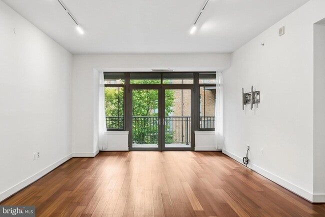 Photo - 2425 L St NW Unit 431