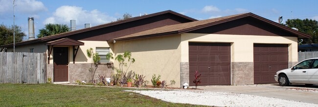 Photo - 2651 Kingswood Dr NE