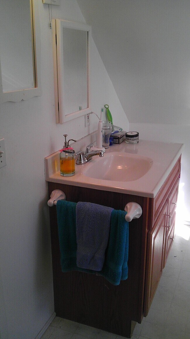 Photo - 707 Moore St Unit #2