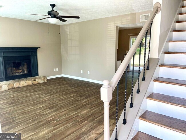 Photo - 122 Jackson Dr Townhome